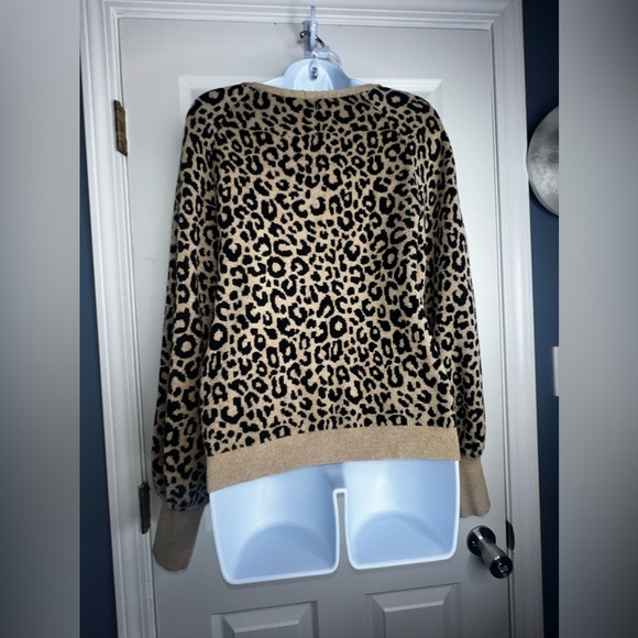 Abercrombie & Fitch Womens Medium Brown Animal Print Knit Sweater Top A&F M Soft - Picture 12 of 13